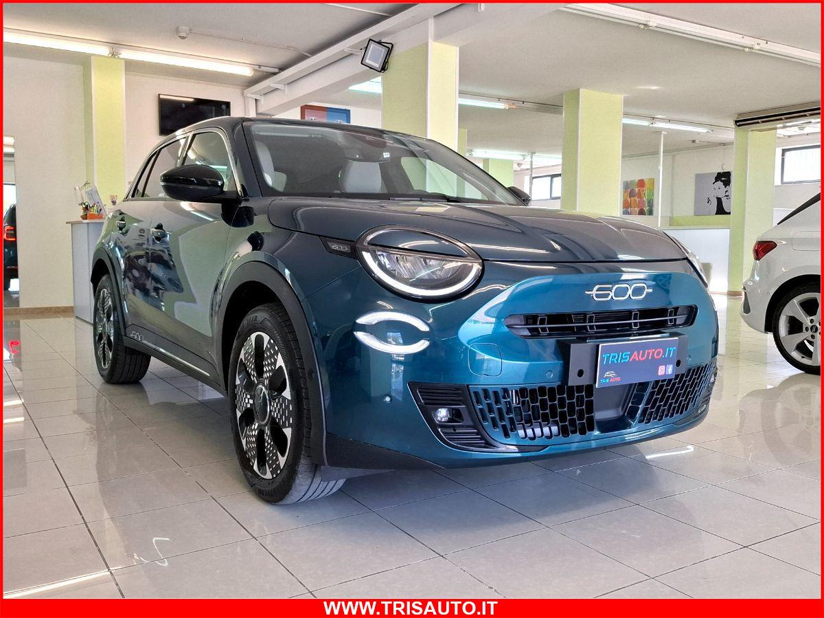 FIAT 600 1.2 T-GEN3 MHEV DCT La Prima NEOPATENTATI (FULL LED+PELLE+NAVI)