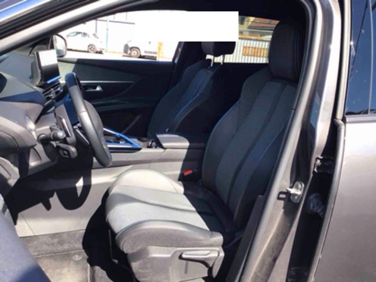 PEUGEOT 3008 1.5 BLUEHDI 130CV EAT8 SeS ALLURE PACK ( FARI LED - I-COCKPIT - CRUISE - NAVI - MIRROR - PDC - TELECAMERA POST. - CERCHI 18 )