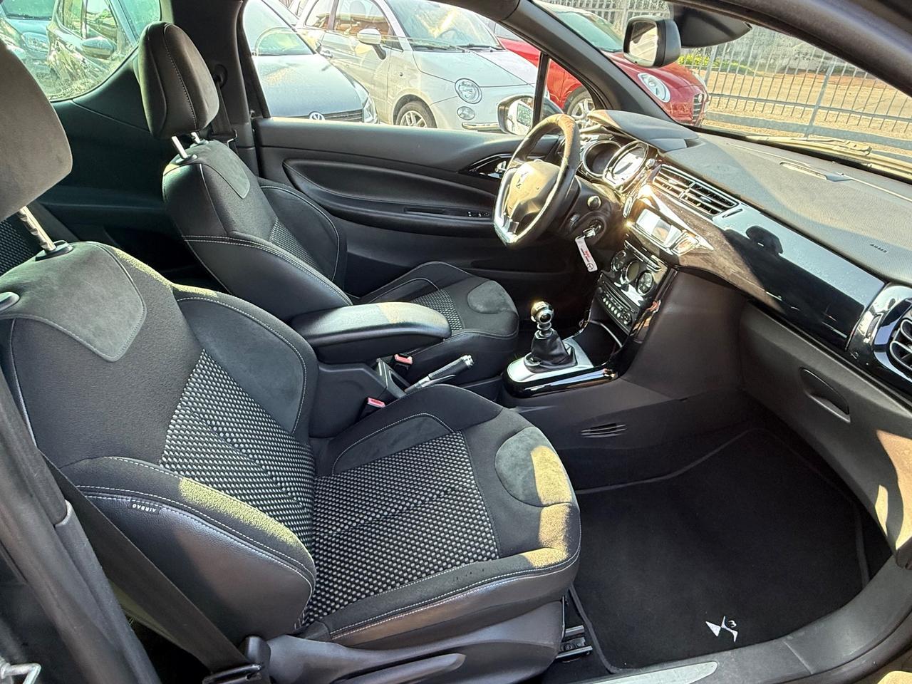 Ds DS3 3 1.6 THP 155 Just Black