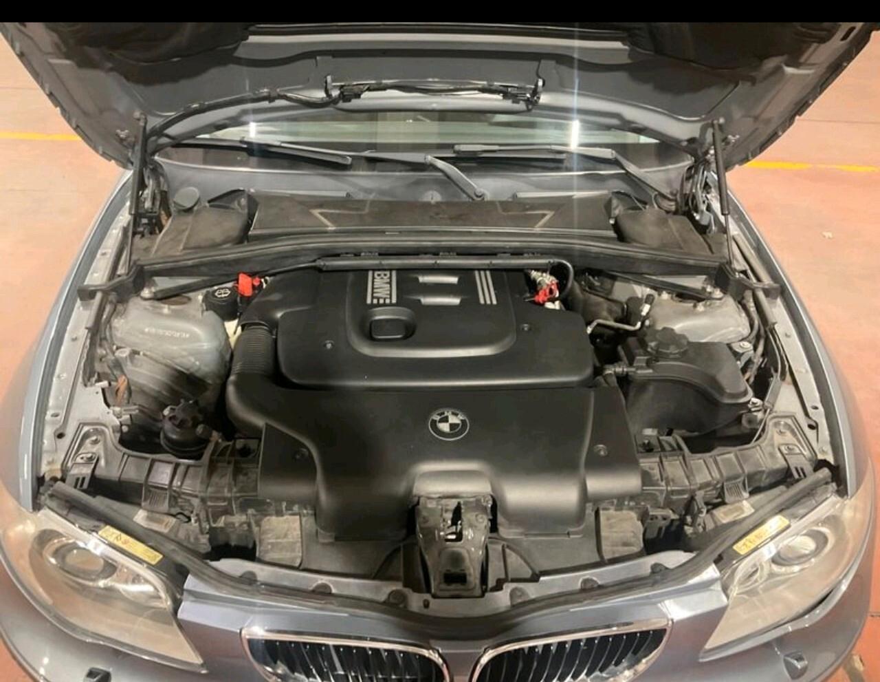 Bmw 118 118D 5P 122CV OK NEOPATENTATI MAI INCIDENTATA .