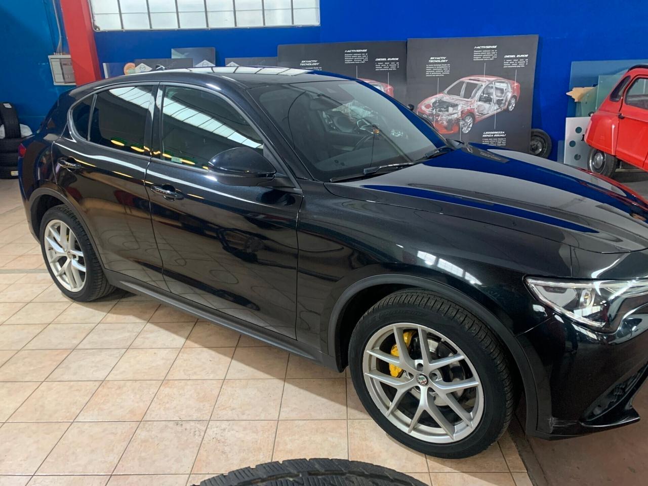 Alfa Romeo Stelvio 2.2 Turbodiesel 210 CV AT8 Q4 Executive