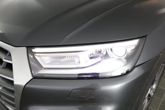 AUDI Q5 Q5 40 TDI quattro S tronic Business