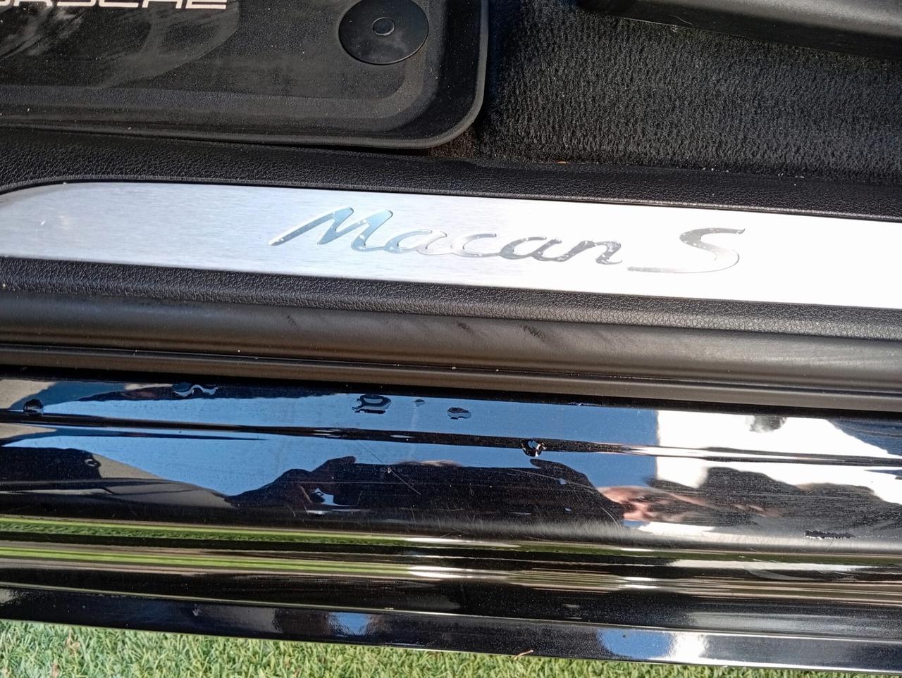 Porsche Macan S