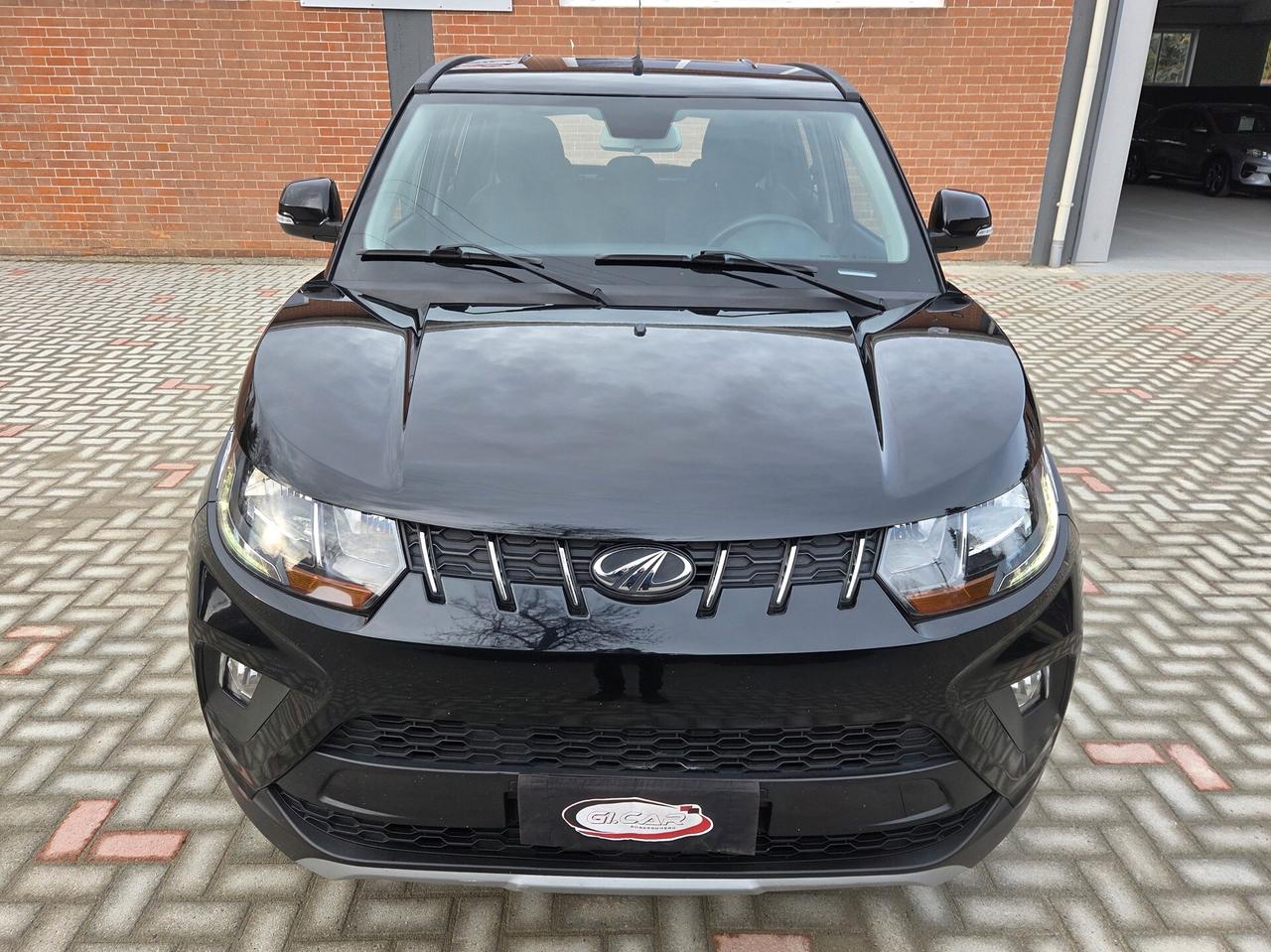 Mahindra KUV100 1.2 VVT K8 87cv