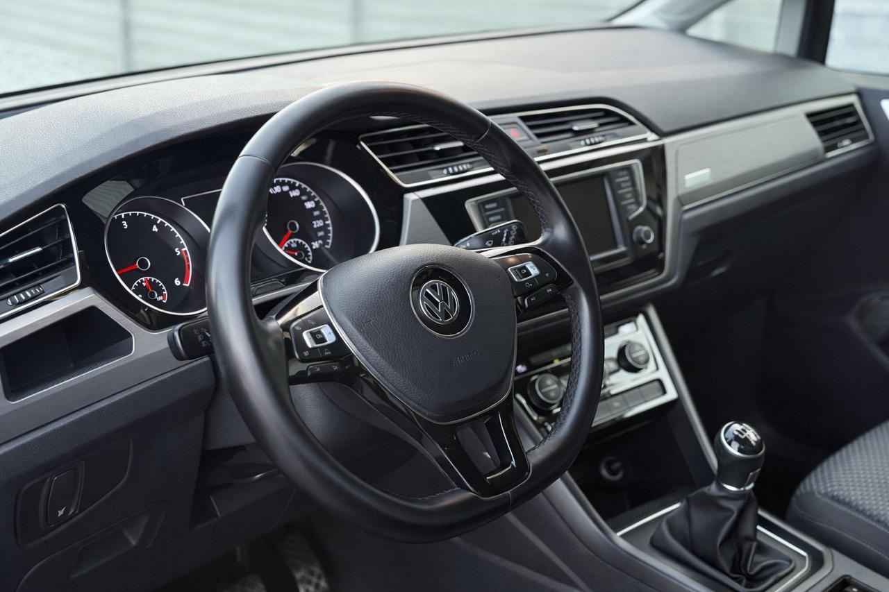 Volkswagen Touran 1.6 TDI Comfortline 7 POSTI!
