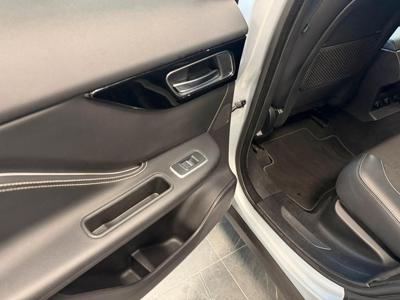 Jaguar F-Pace 2.0 D 180 CV AWD aut. R-Sport