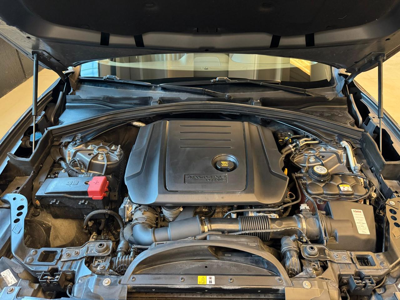 Jaguar F-Pace 2.0 D Prestige