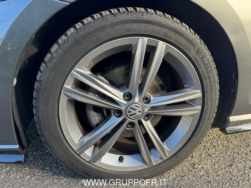 Volkswagen Golf 1.5 TSI R line