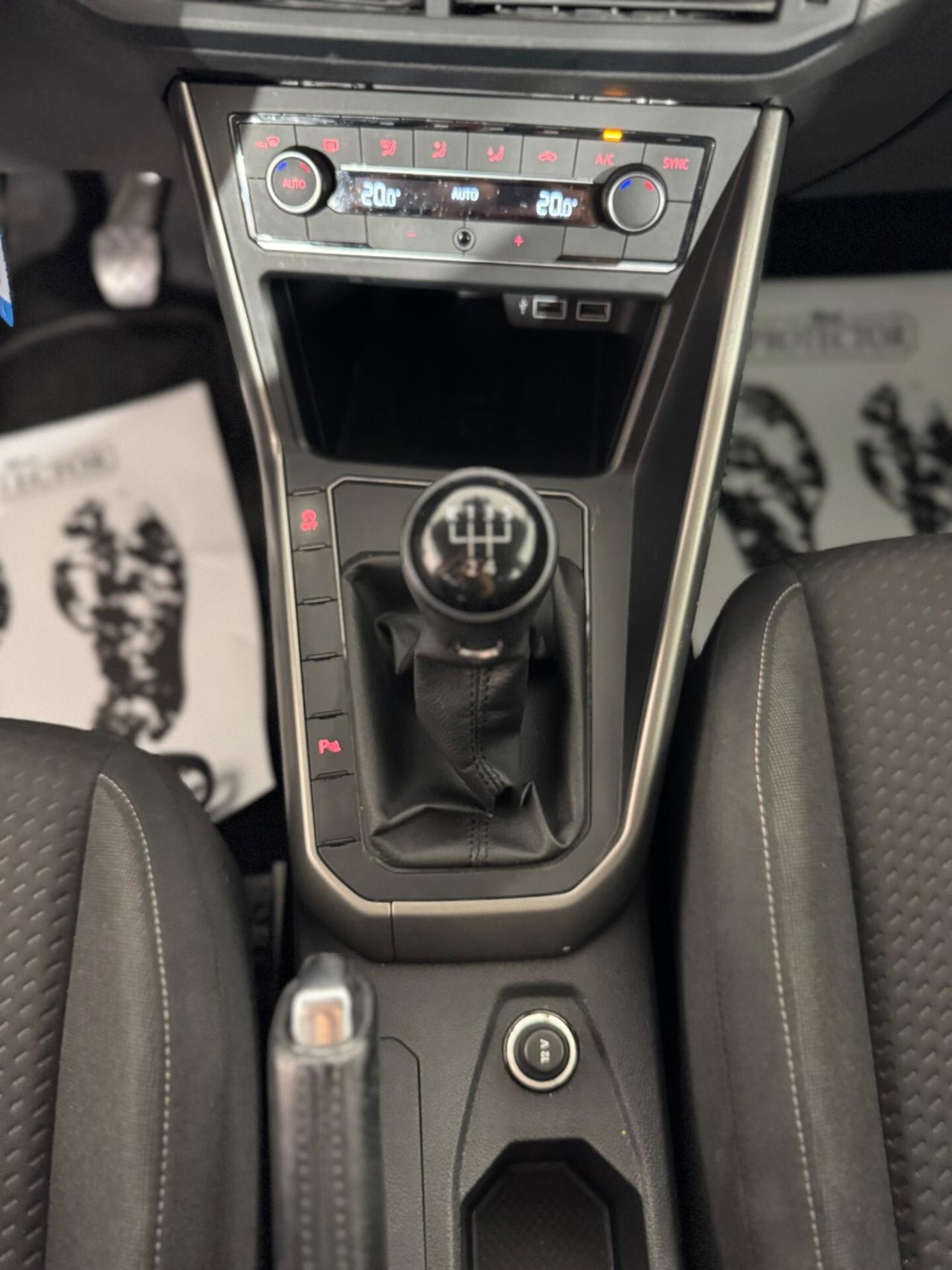 Volkswagen Polo BLUEMOTION TECHNOLOGY, SENSORI ANT & POS, RICARICA WIRELESS, APLLECARPLAY ANDROI