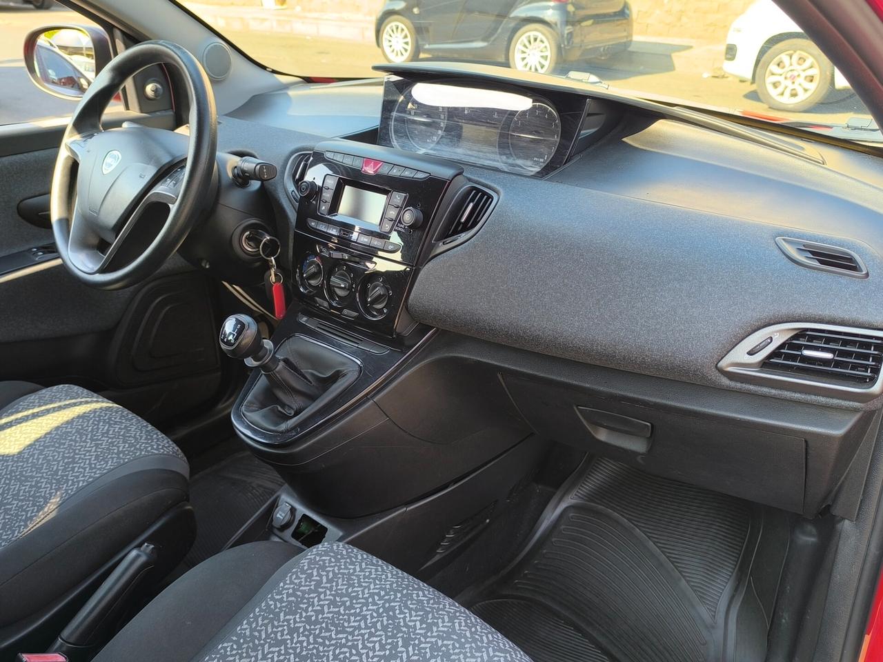 Lancia Ypsilon 1.2 69 CV 5 porte GPL Ecochic Gold