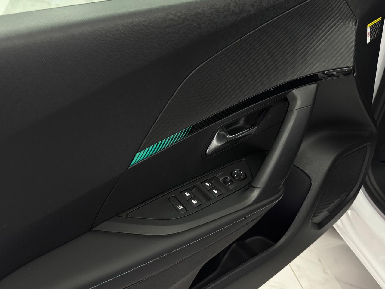 Peugeot 2008 BlueHDi 130CvEAT8 Allure Pack