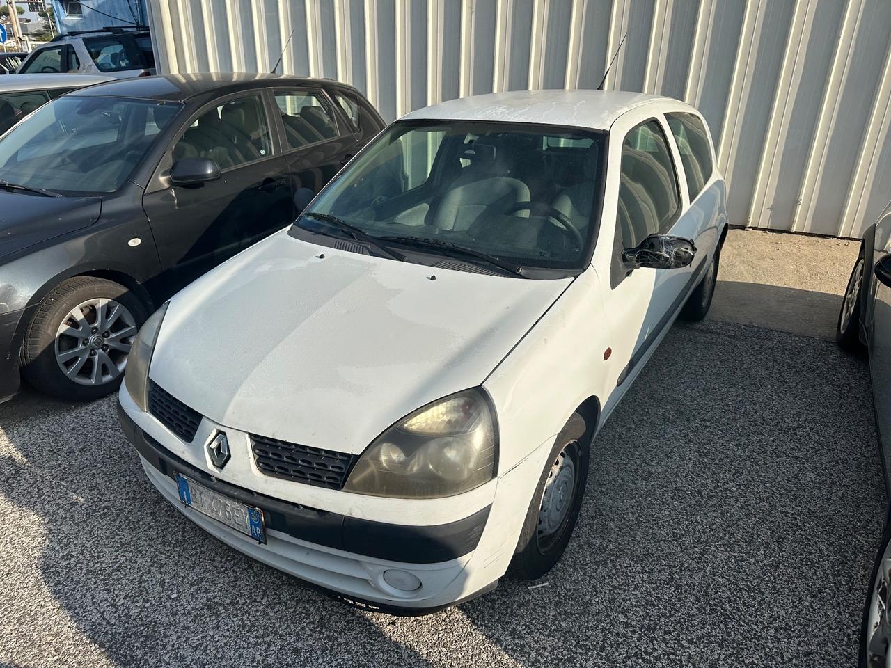 Renault Clio 1.5 dCi 65CV cat 3p. Van