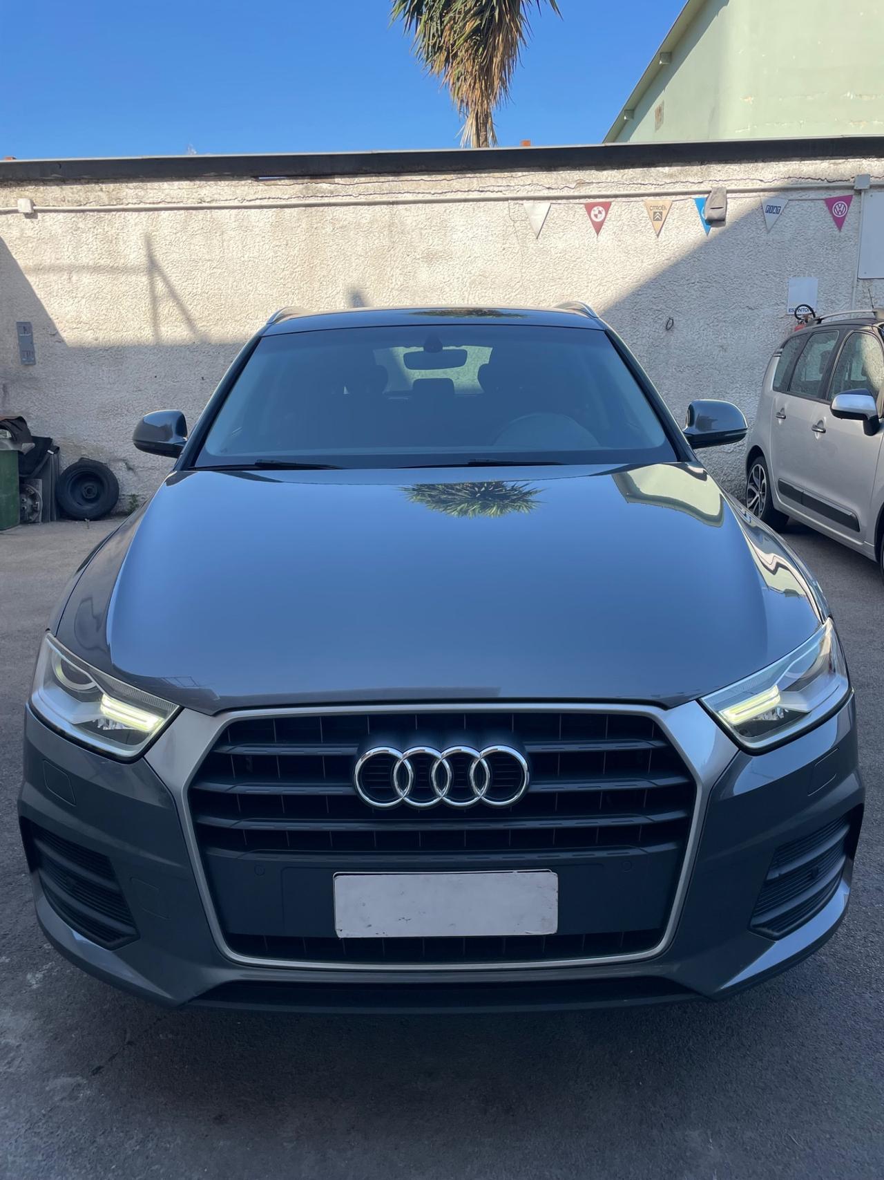 Audi Q3 RESTAYLING 2.0 TDI 120 CV Sport Full bixenon LED navigatore ecc dal nord Italia