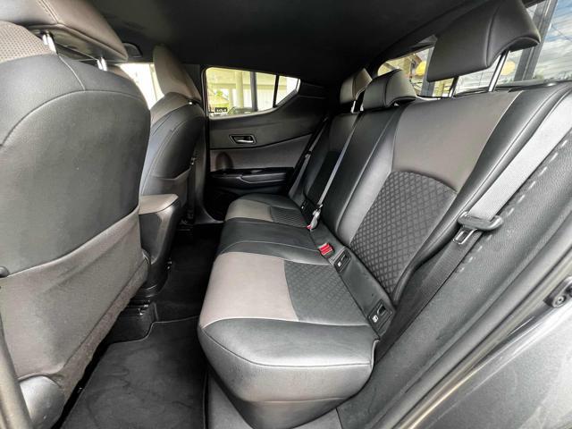 TOYOTA C-HR 2.0 Hybrid E-CVT Lounge