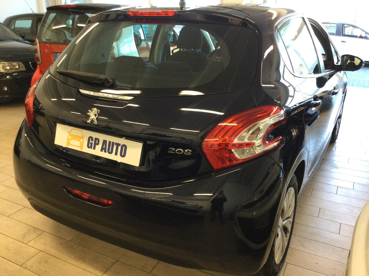 Peugeot 208 1.2 VTi 82 CV 5 porte Allure