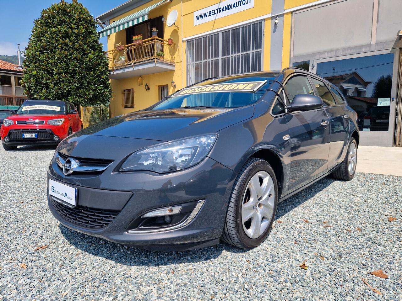 Opel Astra Sports Tourer 1.4 Turbo 140 Cv E6
