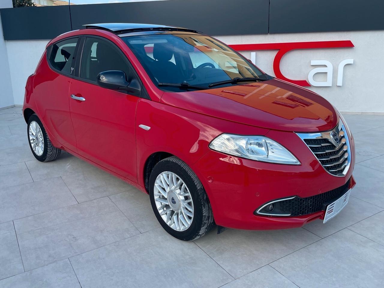 Lancia Ypsilon 1.2 69 CV 5 porte S&S Gold