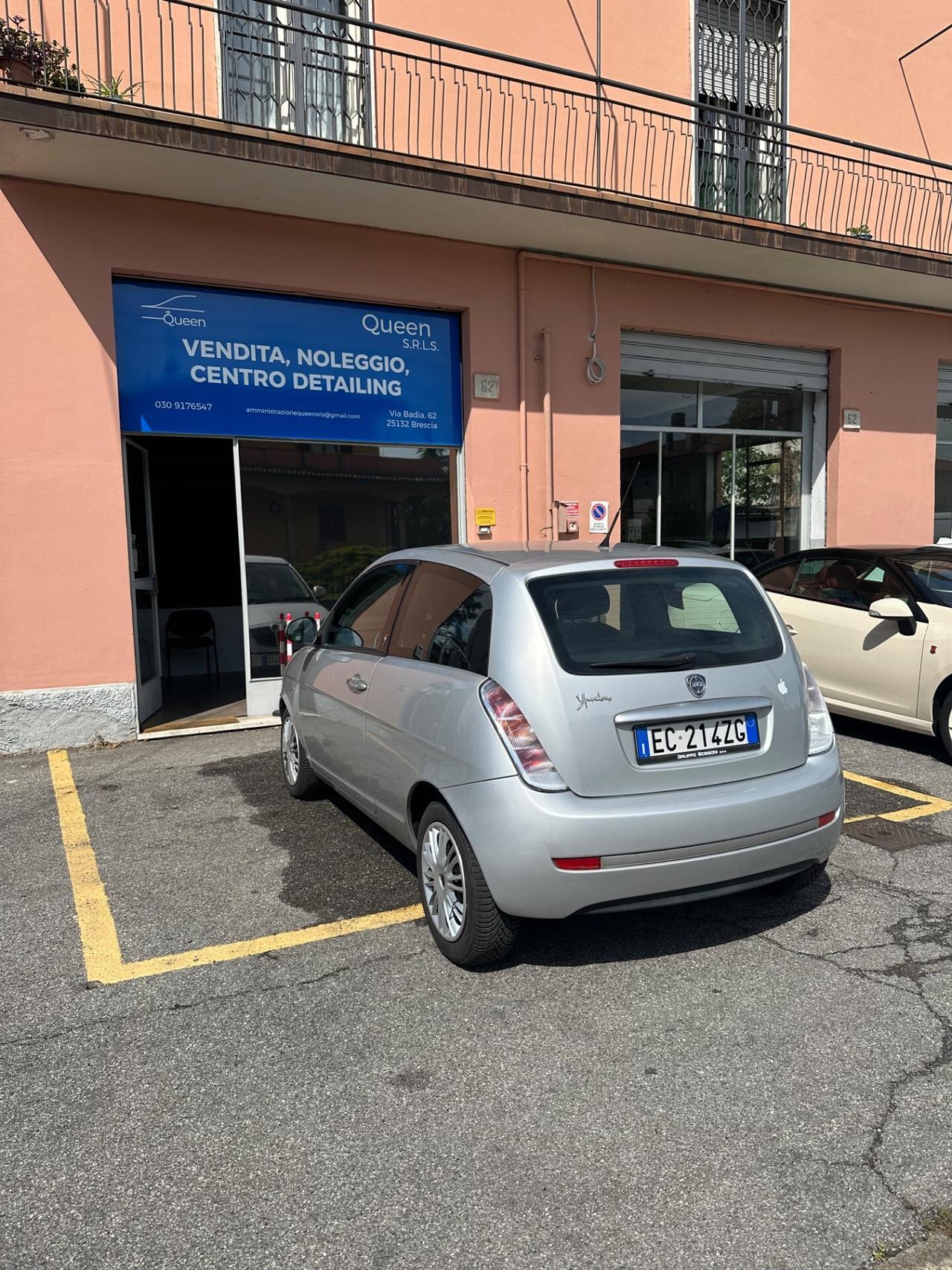 Lancia Ypsilon 1.4 16V Platino