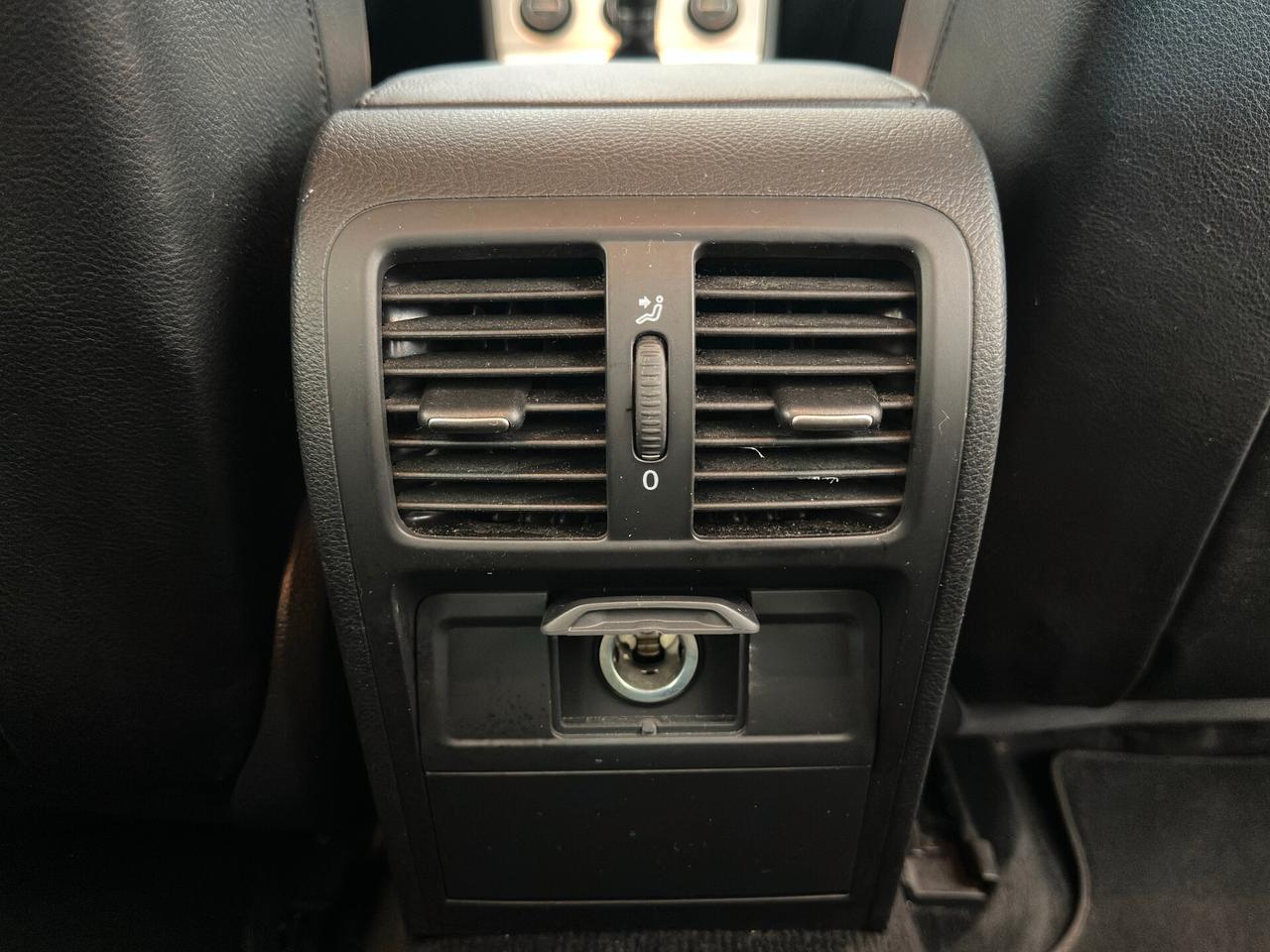 Volkswagen Passat 2.0 TDI DPF Var. Business Perfetta