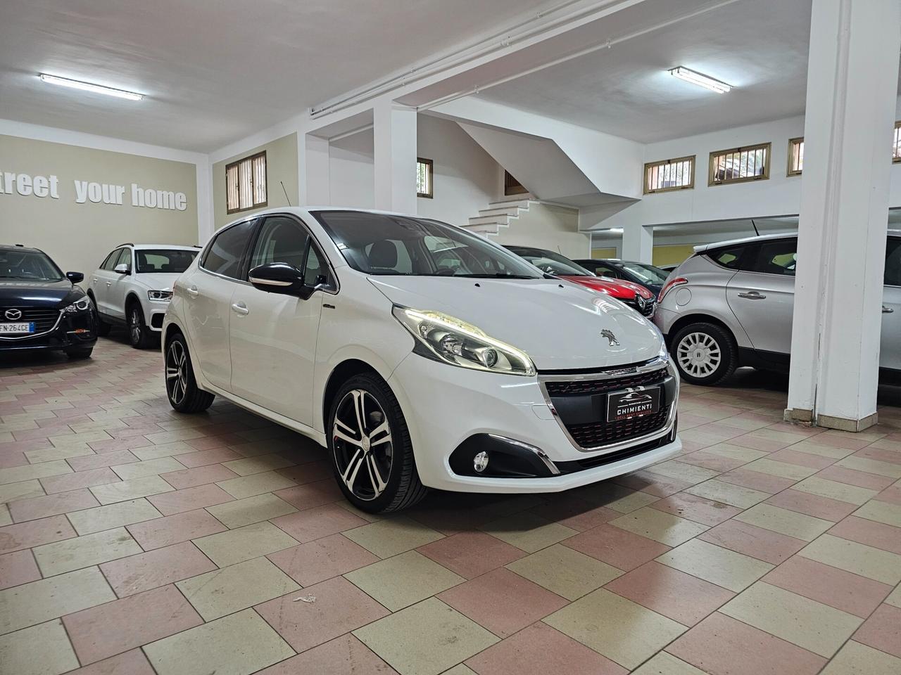 Peugeot 208 BlueHDi 100 5 porte GT Line