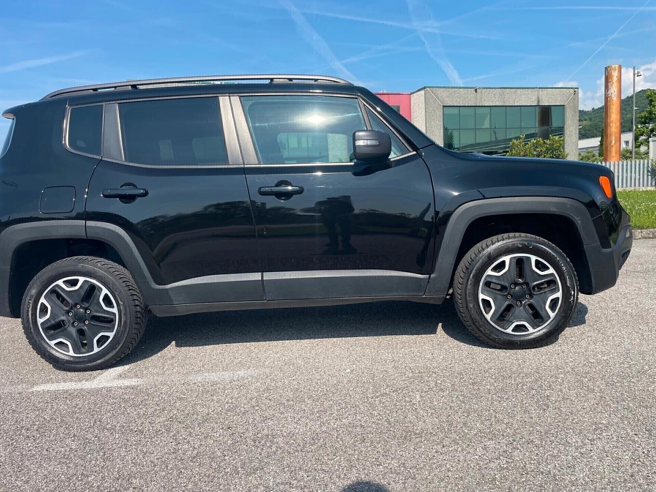 Jeep Renegade 2.0 Mjt 170CV 4WD Active Drive Low Trailhawk
