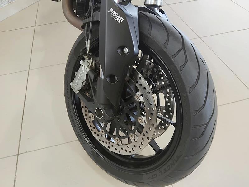 Ducati Hypermotard 821 Abs