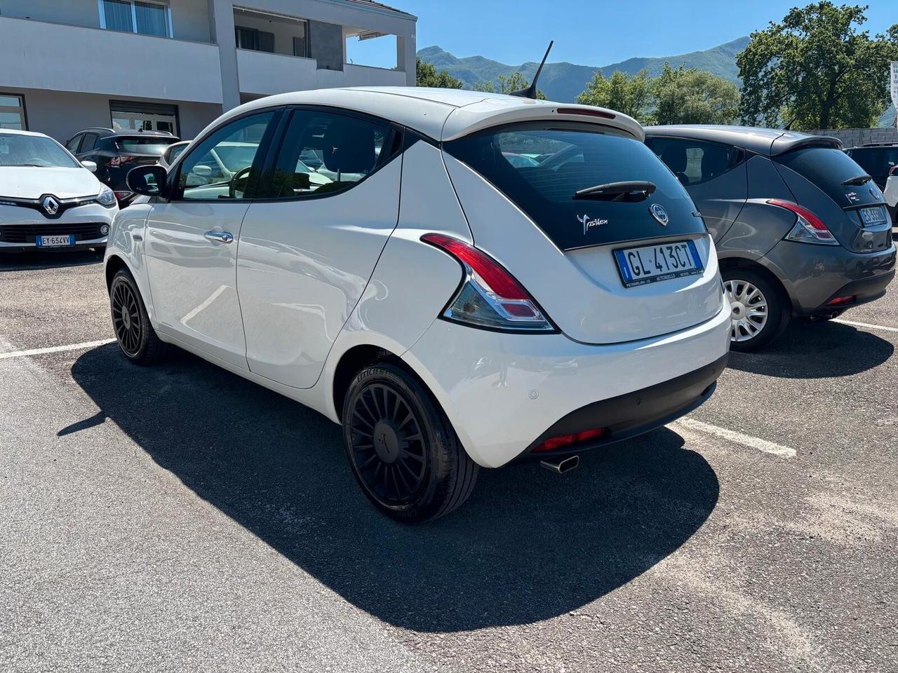 Lancia Ypsilon GOLD 1.0 FireFly Hybrid 5 porte - 2022