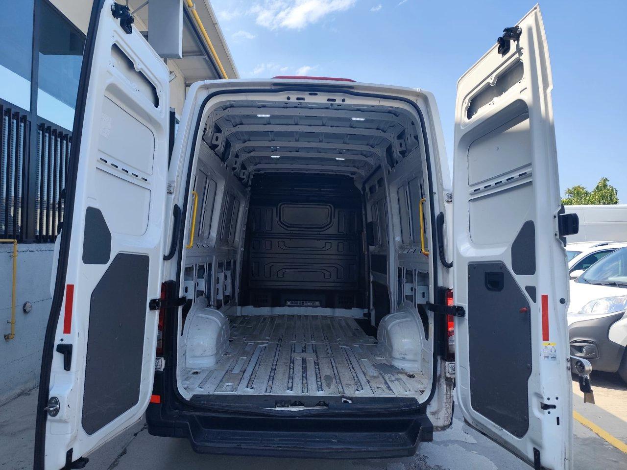 Volkswagen Crafter 35. TDI 140 CV L3H3