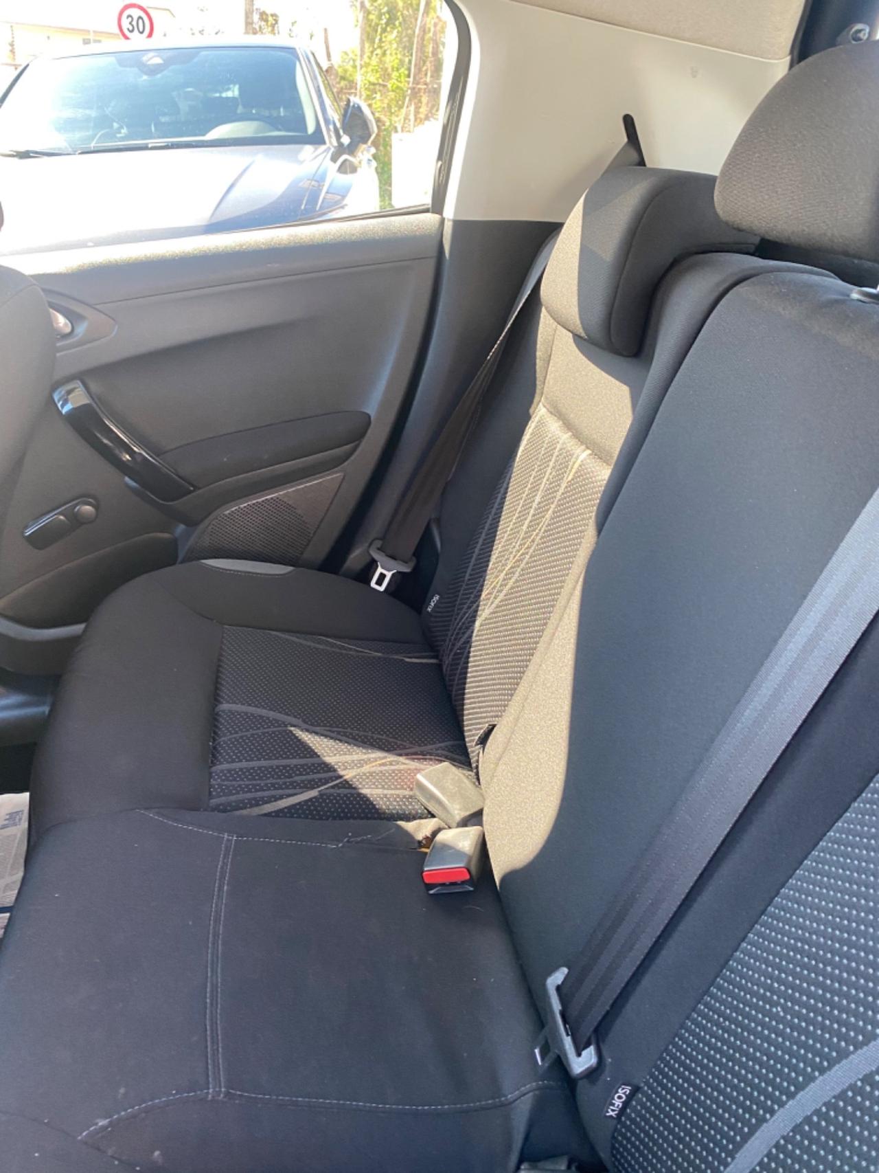 Peugeot 208 1.2 VTi 82 CV 3 porte Access