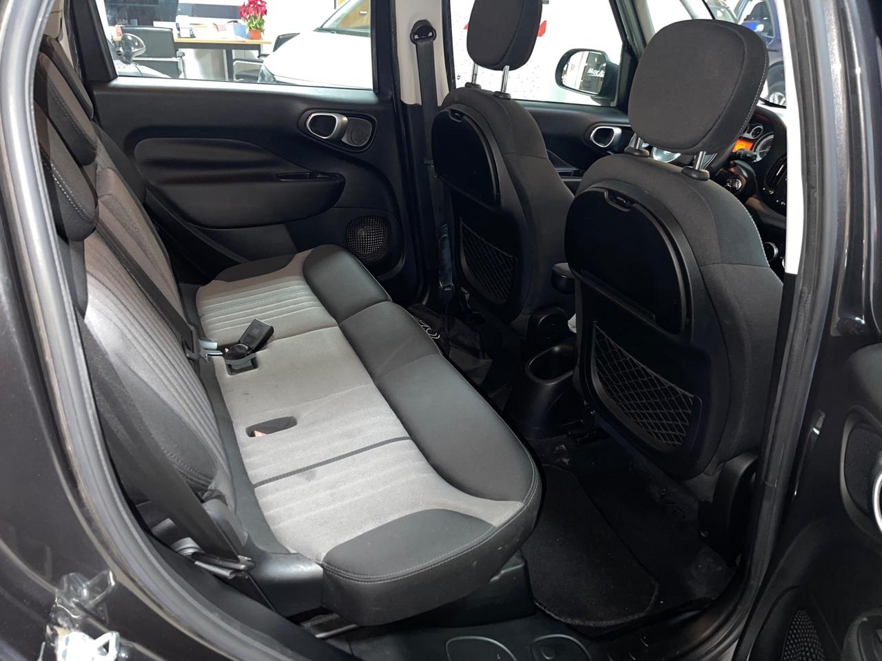 Fiat 500L 1.6 Multijet 120 CV (DOMMYcars)