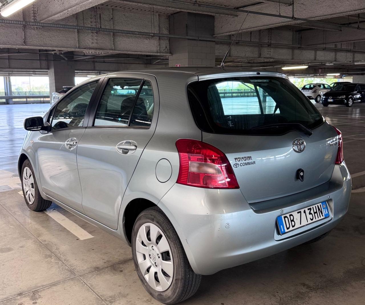 Toyota Yaris 1.0 5 porte Sol 24.813 km!