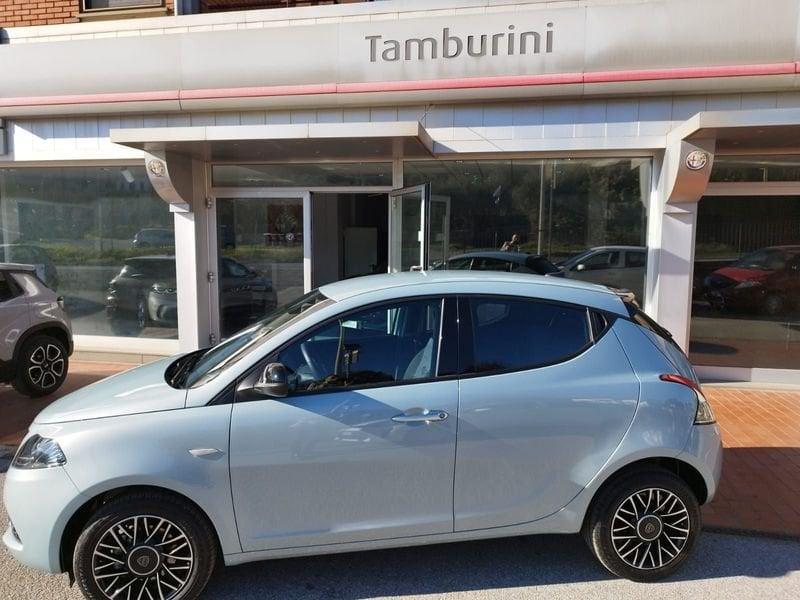 Lancia Ypsilon 1.0 FireFly 5 porte S&S Hybrid Platino