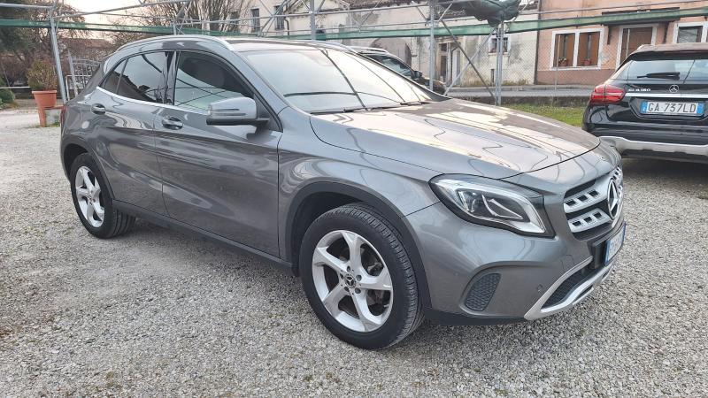 Mercedes-Benz GLA 200 d Automatic Sport