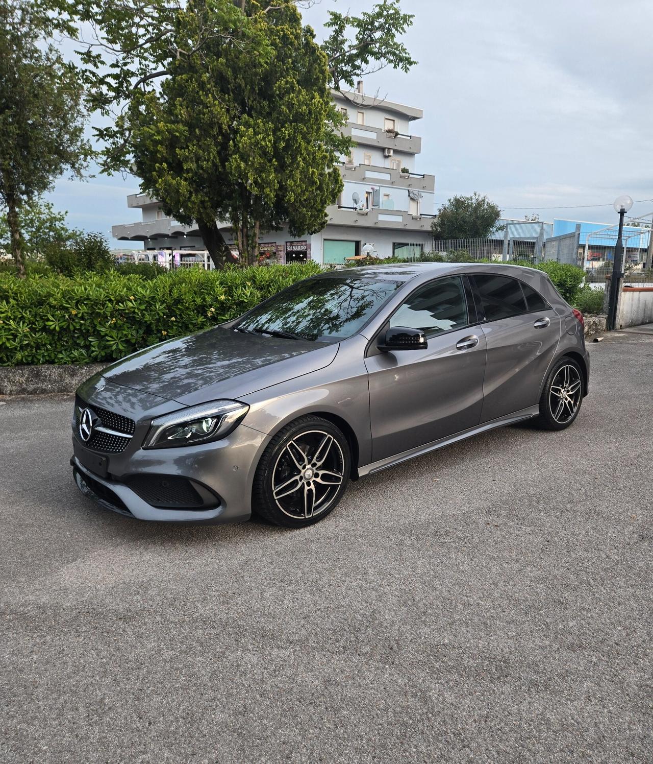 Mercedes-benz A 200 AMG-Line Sport