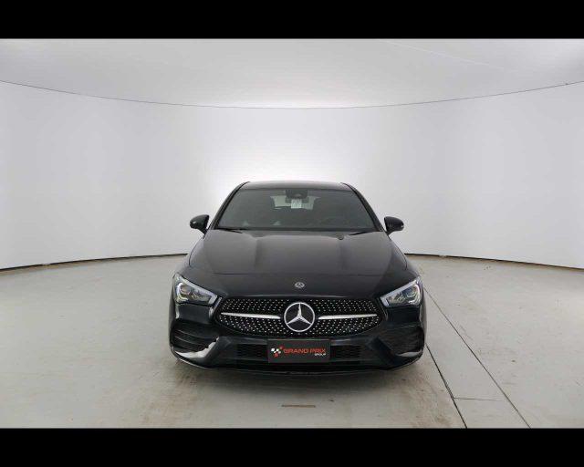 MERCEDES-BENZ CLA 180 Automatic Shooting Brake Premium
