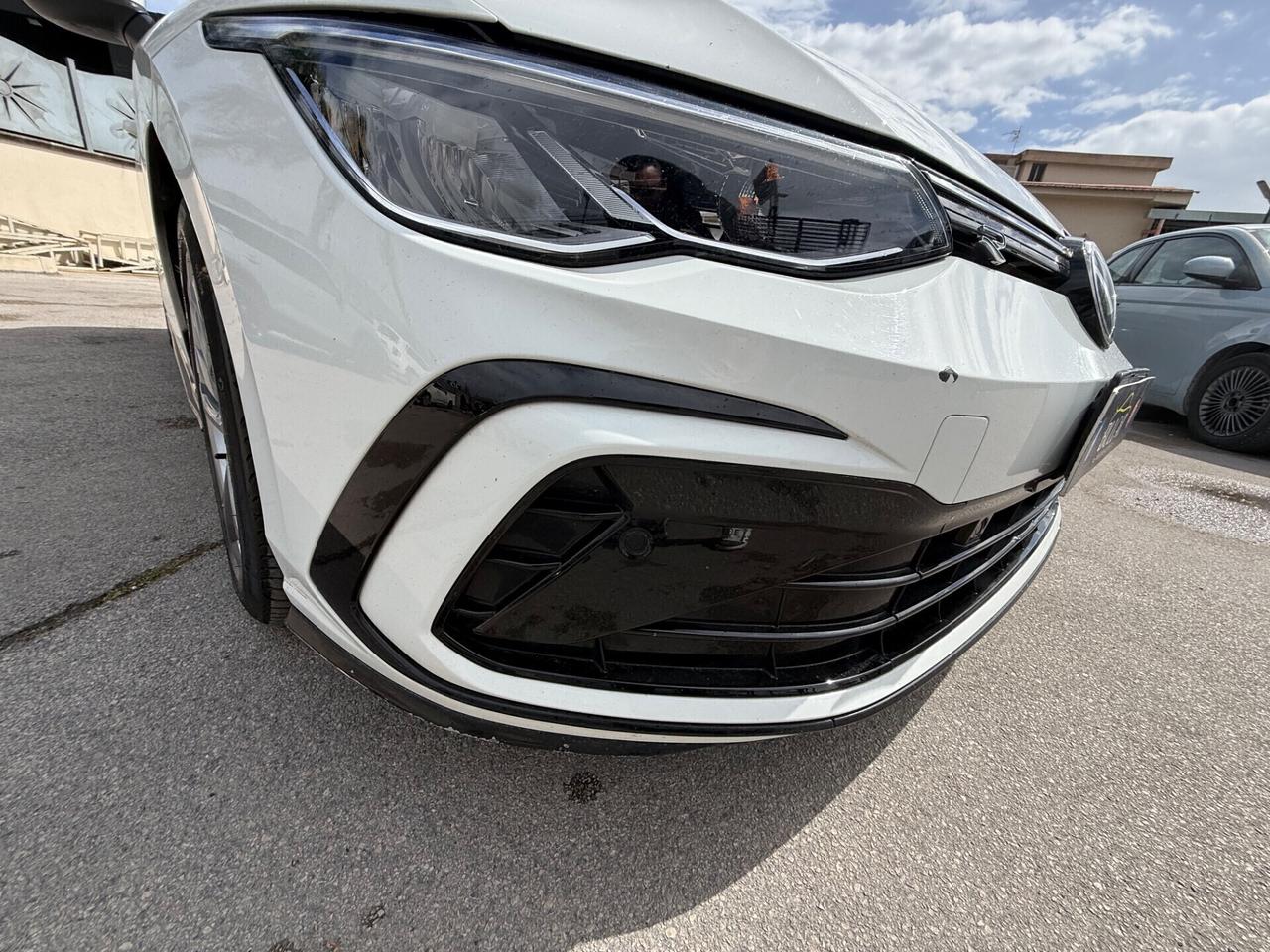 Volkswagen Golf 1.5 TSI 150 CV EVO ACT R-Line