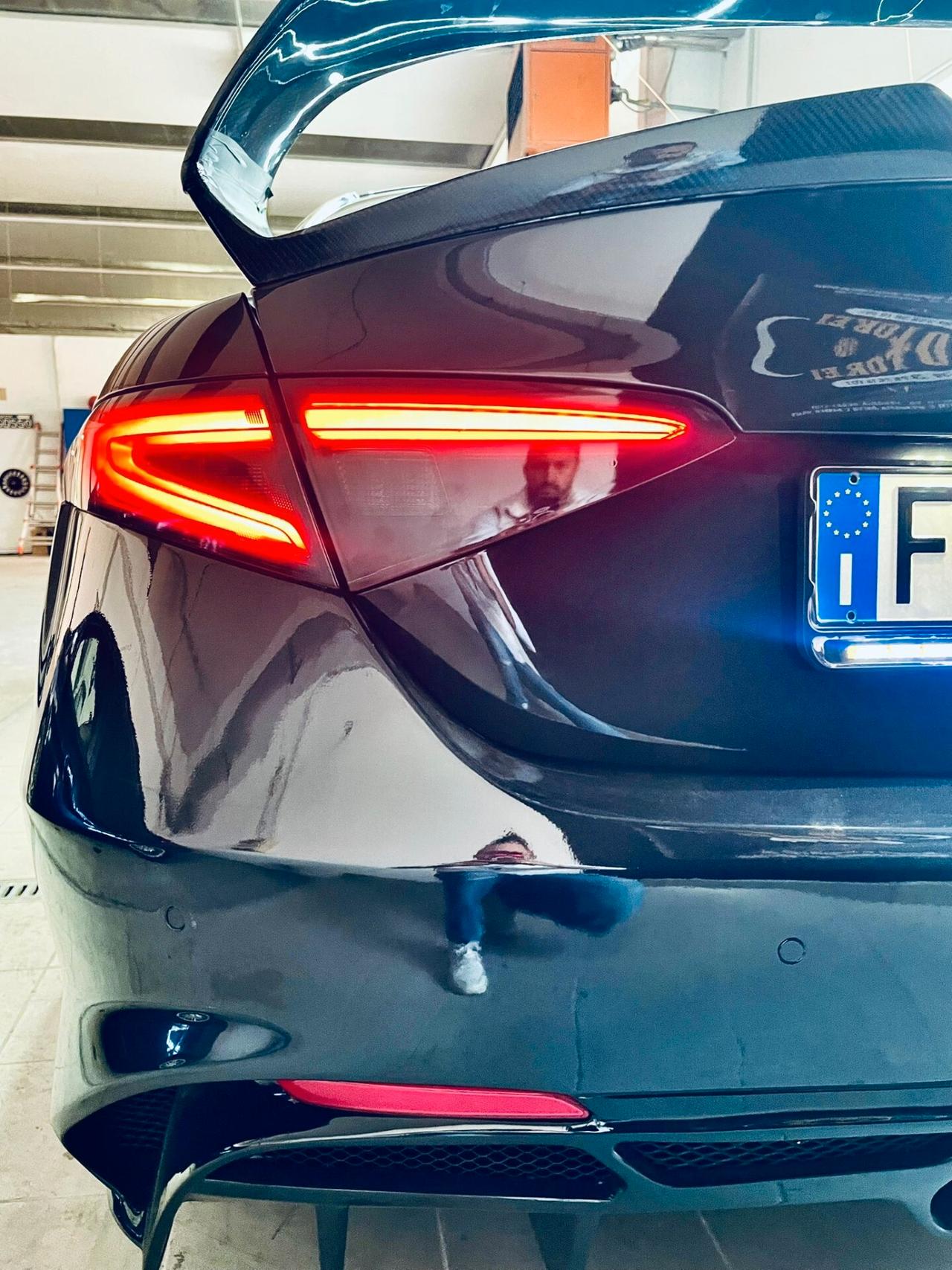 Alfa Romeo Giulia 2.2 Turbodiesel 180 CV AT8 Business Sport Launch Ed.