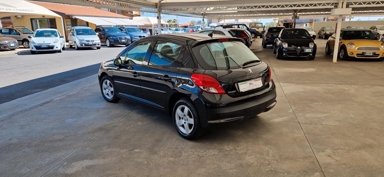 Peugeot 207 1.4 8V 75cv Energie Sport ECO GPL