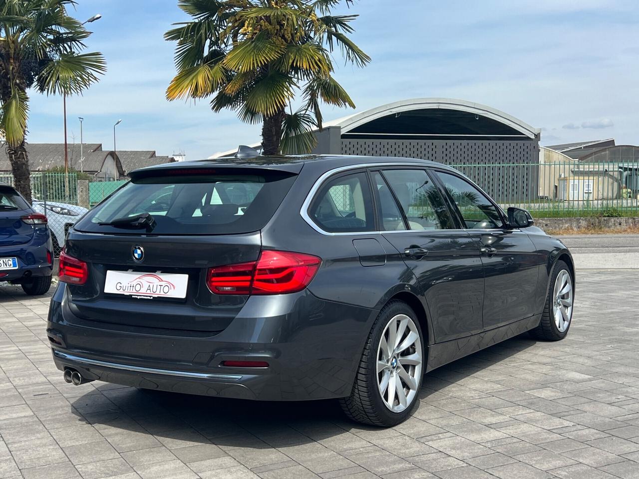 Bmw 320d Touring Luxury Tenuta molto Bene