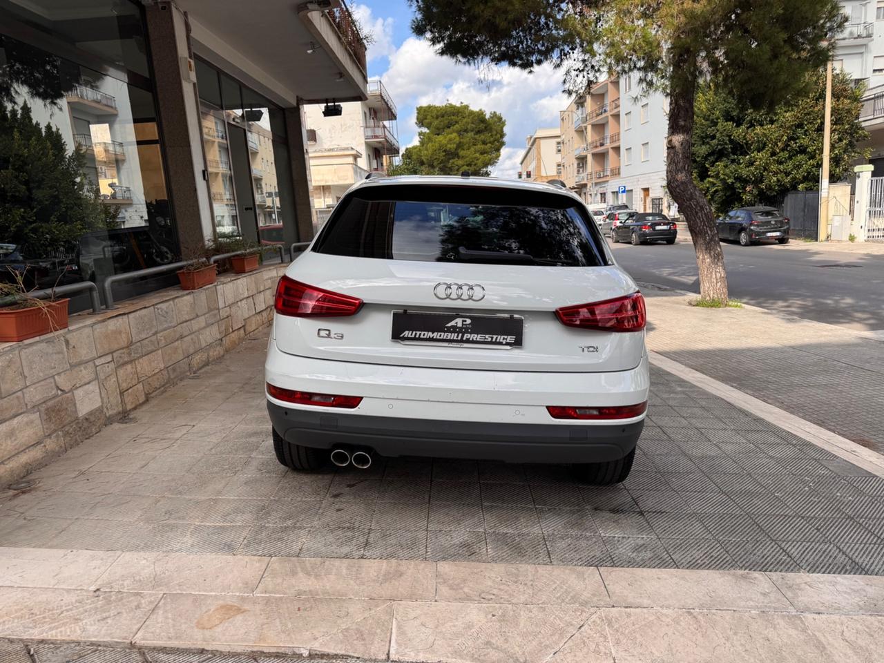 Audi Q3 2.0 TDI 150 CV Business