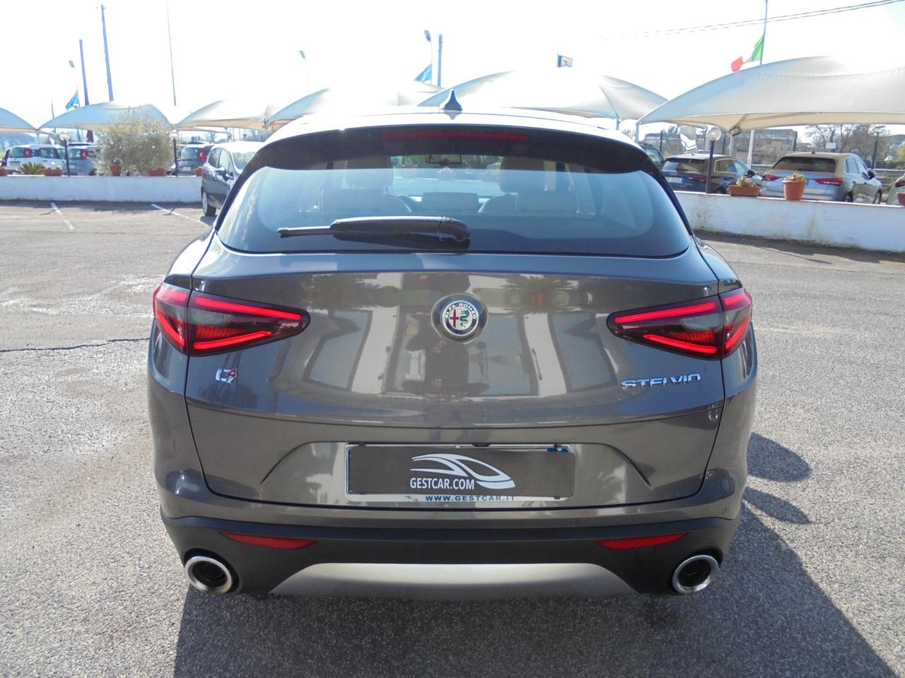 Alfa Romeo Stelvio 2.2 Turbodiesel 210 CV AT8 Q4 Executive