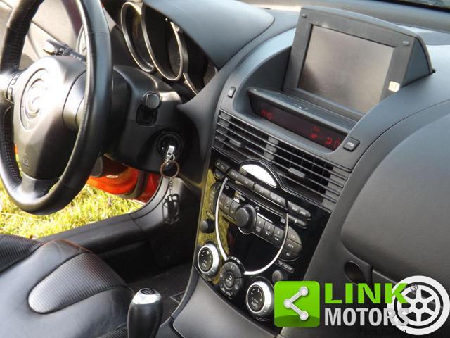 MAZDA RX-8 1.3 anno 2005 dispone di CRS ben tenuta