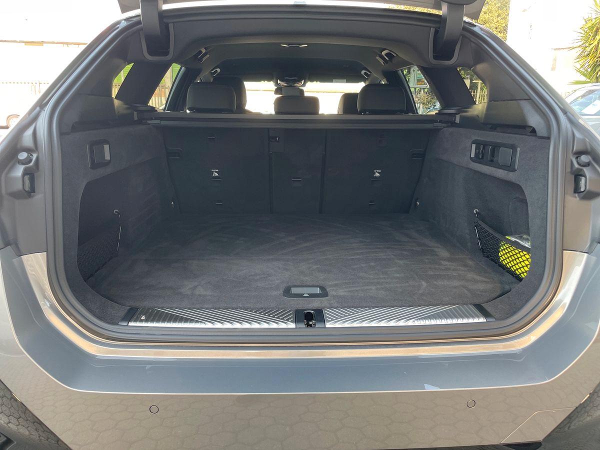 BMW 540d Touring 48V xdrive MSport Pro auto