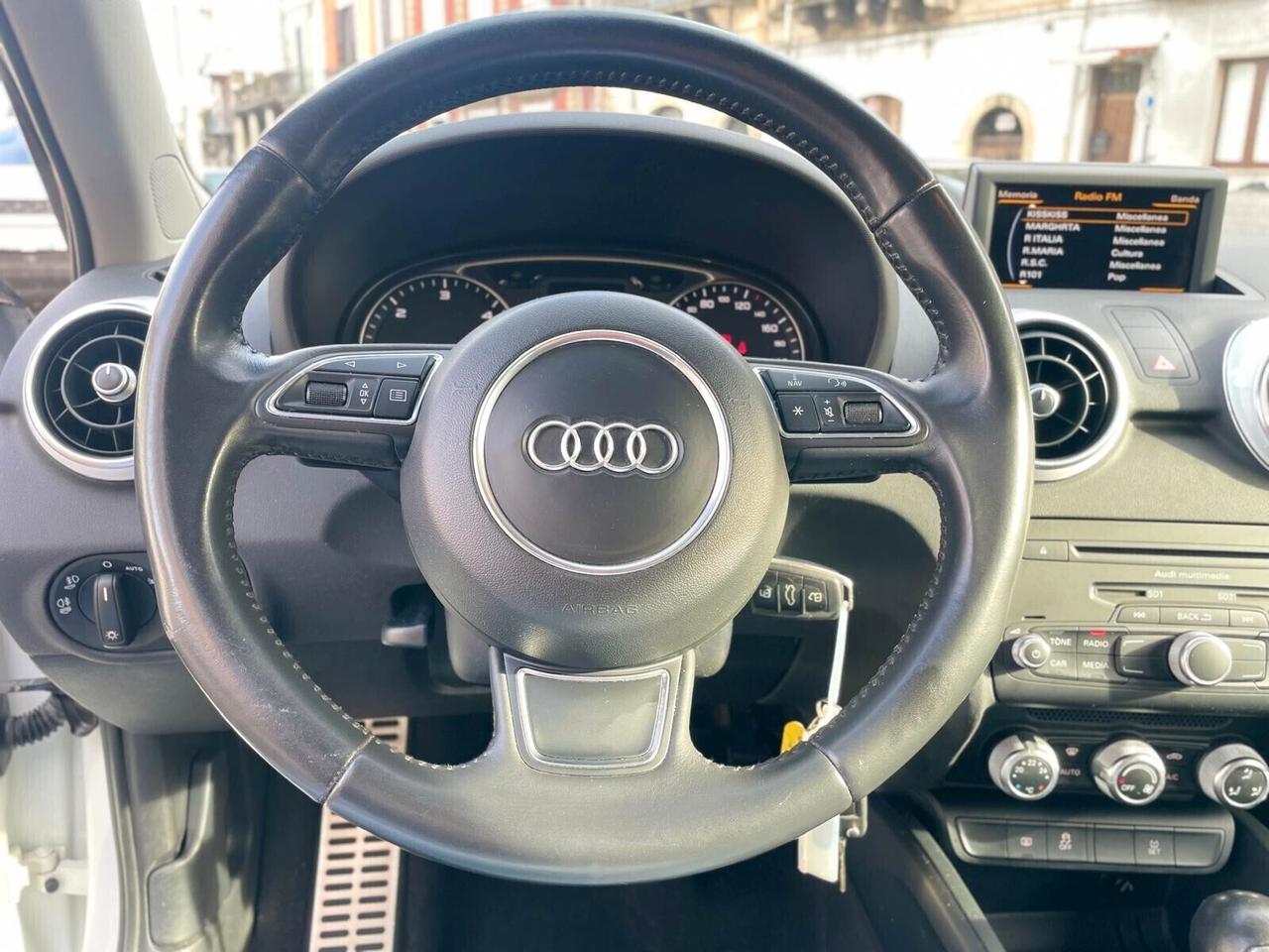 Audi A1 SPB 1.6 TDI Admired S-LINE S-Tronic