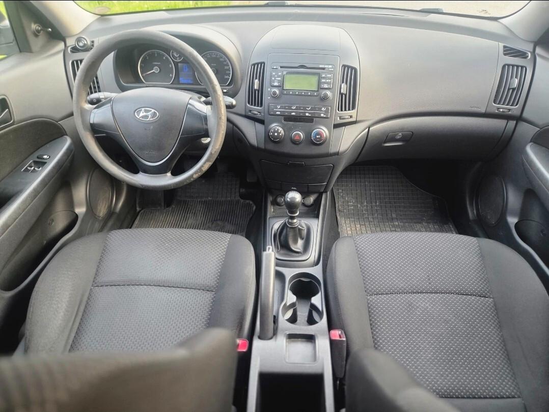 Hyundai i30 1.6 CRDi VGT 16V 90CV 5p.