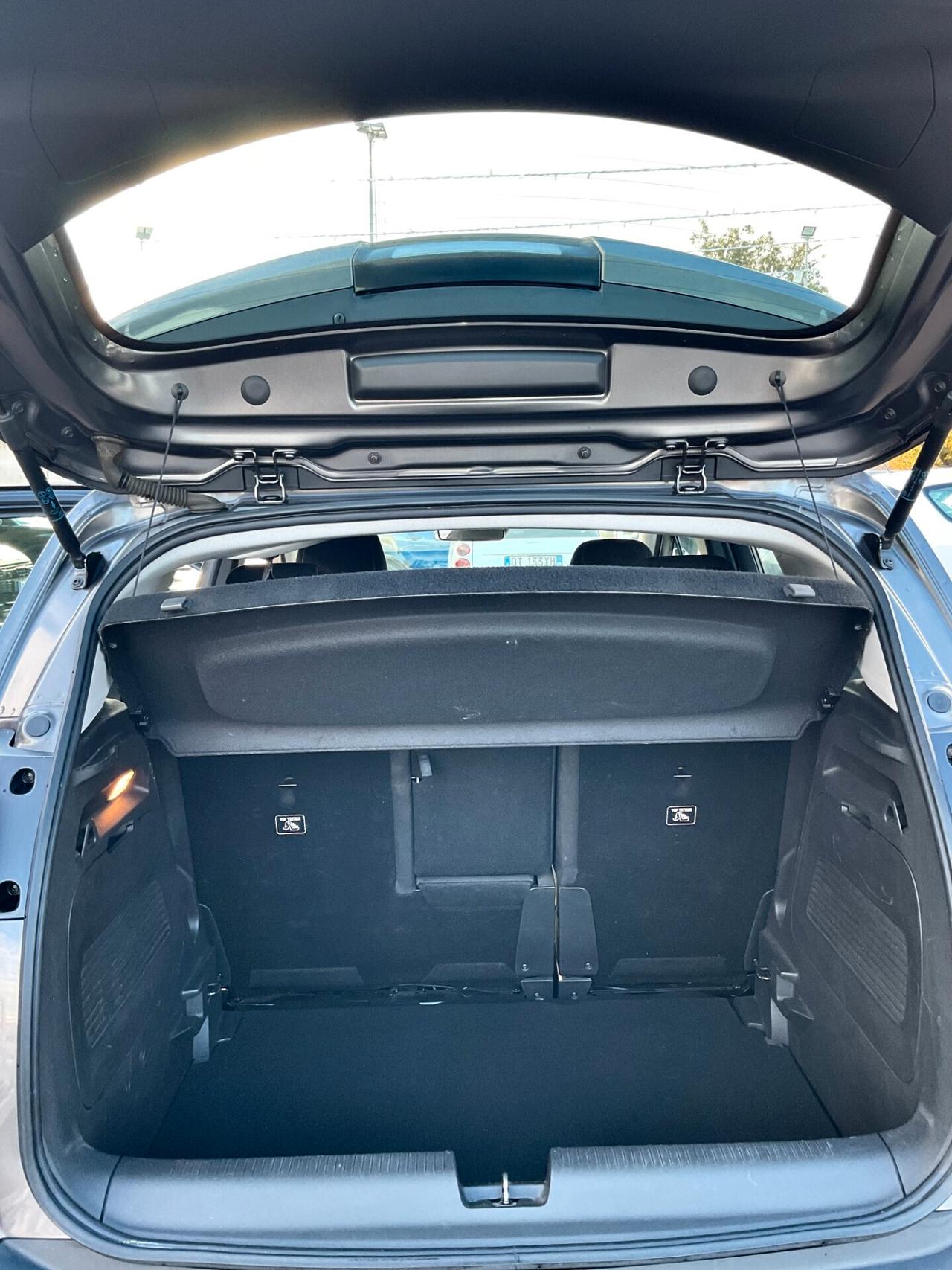 Opel Crossland X 1.2 12V Advance