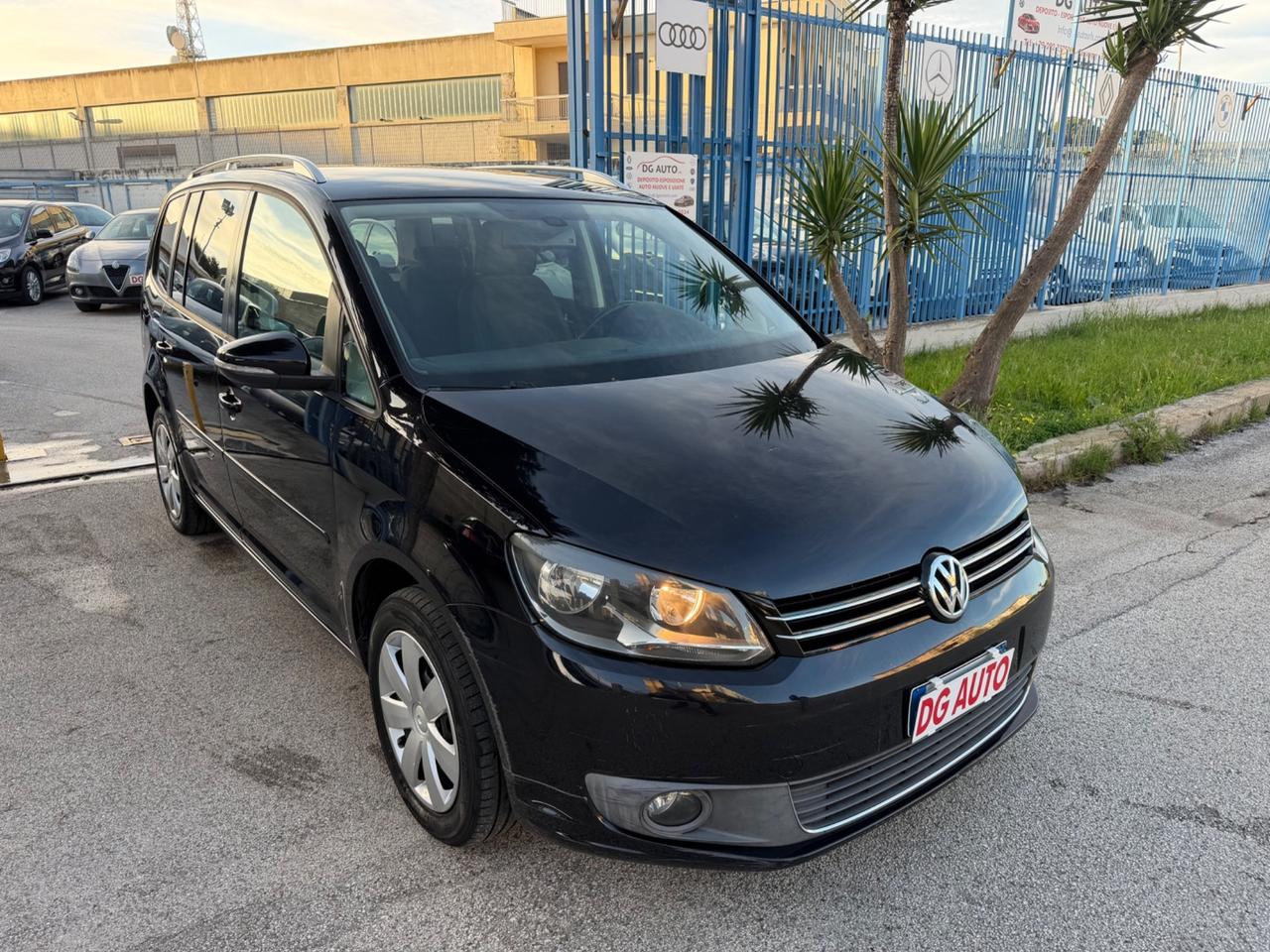 Volkswagen Touran Metano 1.4 benzina 150 cv 2011