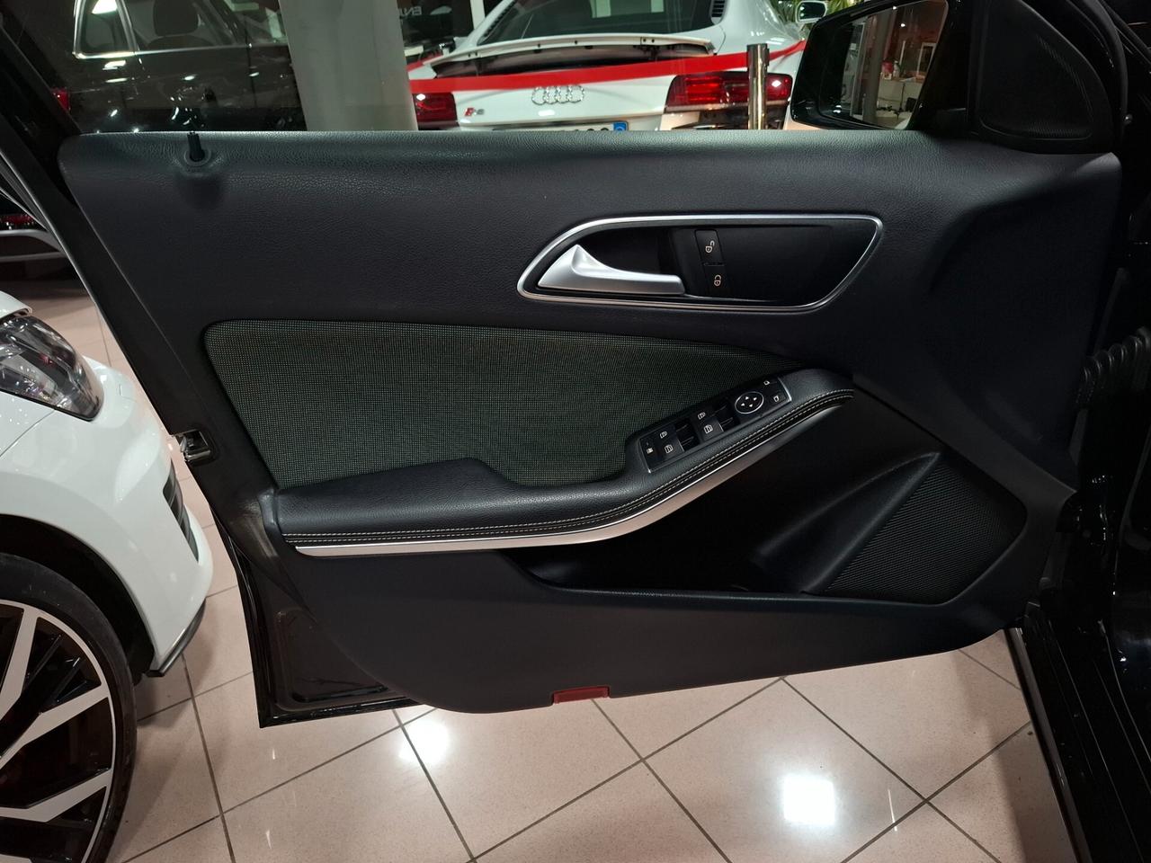 Mercedes A 160 benzina Neopatentato