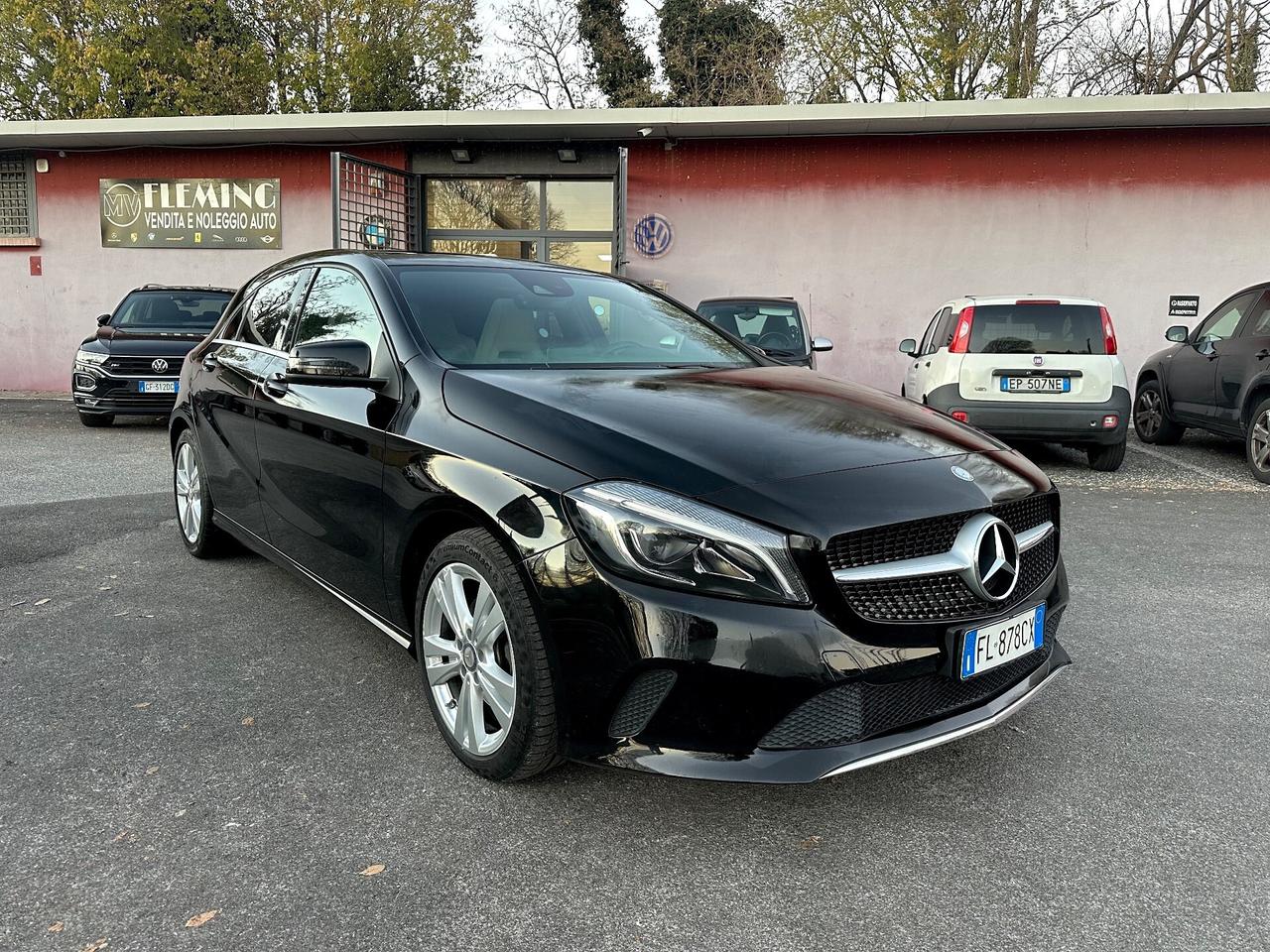 Mercedes-benz A 200 d Automatic Sport Edition White Cream UNIPRO UFF Permute e Rate