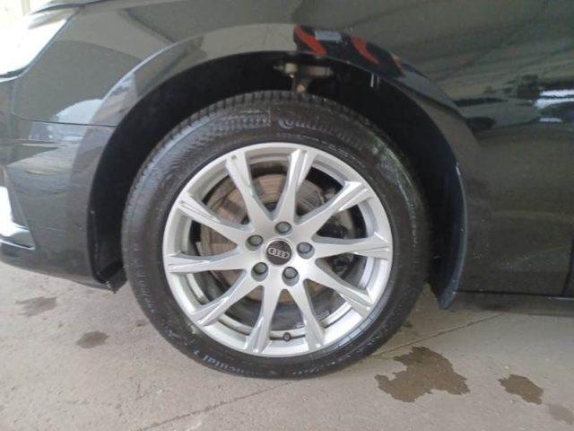 AUDI A4 Avant 30 TDI/136 CV S tronic Business